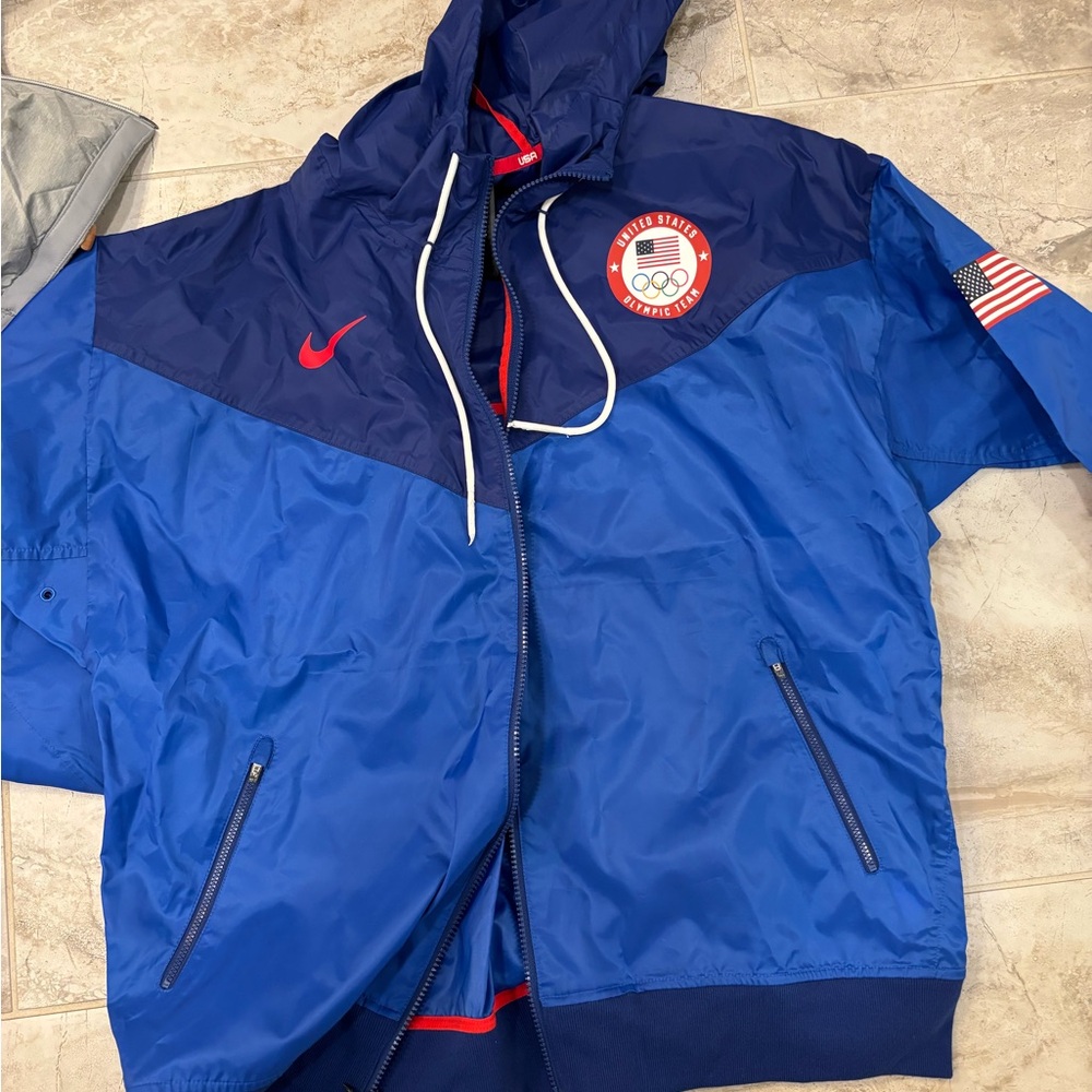 Nike Men's Tech USA Olympic Windbreaker Jacket